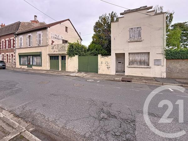 Maison à vendre  10 pièces - 230 m2 VARENNES SUR ALLIER - 03