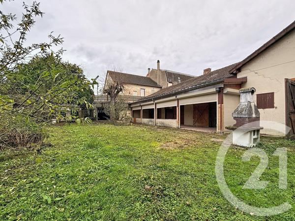 Maison à vendre  10 pièces - 230 m2 VARENNES SUR ALLIER - 03