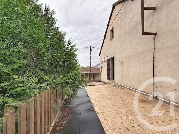 Maison à vendre  10 pièces - 230 m2 VARENNES SUR ALLIER - 03