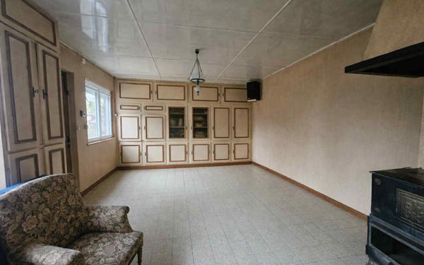 Maison à vendre    7 pièces •  La Fère