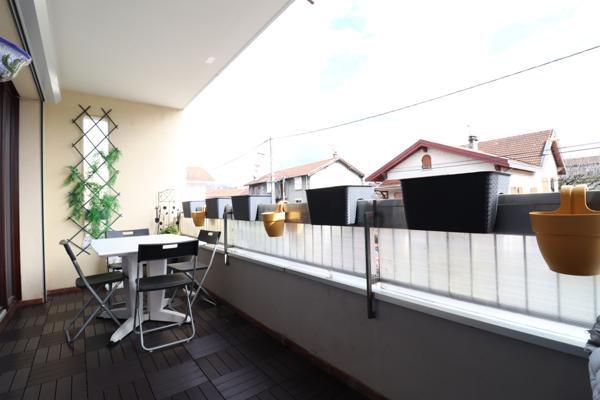 Saint-Martin-d'Hères (38400) T4 Saint Martin d'Hères 105 m² avec terrasse et parking