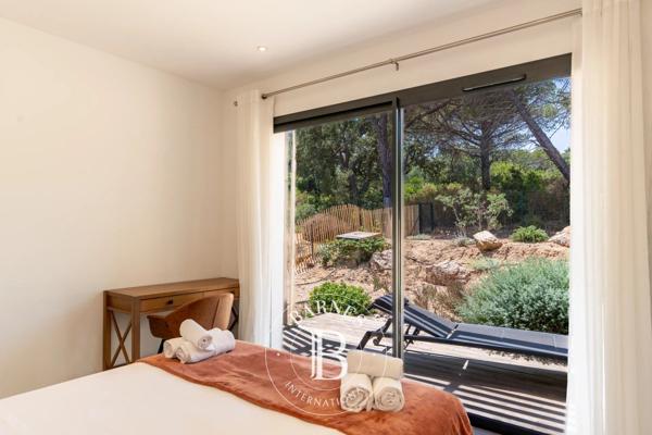 Sainte-Lucie-de-Porto-Vecchio, Villa jumelée 5 Chambres -  300 m² à vendre