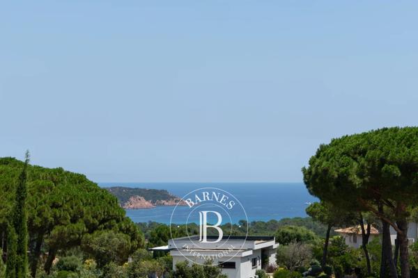 Sainte-Lucie-de-Porto-Vecchio, Villa jumelée 5 Chambres -  300 m² à vendre