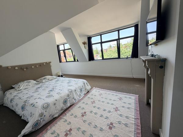 À vendre - Maison contemporaine, 7 pièces située à Villeneuve-d'Ascq (59491)