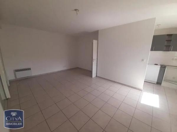Appartement à louer 2 pièces 46.34m² Tarbes (65000)