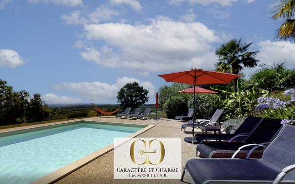 Bergerac (24100) Domaine touristique en Dordogne: 11 gîtes - 5 piscines - tennis - 3,5 hectares