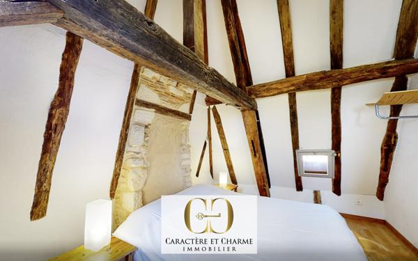 Bergerac (24100) Domaine touristique en Dordogne: 11 gîtes - 5 piscines - tennis - 3,5 hectares