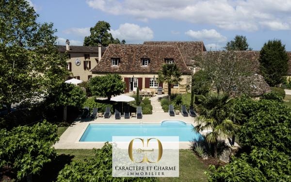 Bergerac (24100) Domaine touristique en Dordogne: 11 gîtes - 5 piscines - tennis - 3,5 hectares