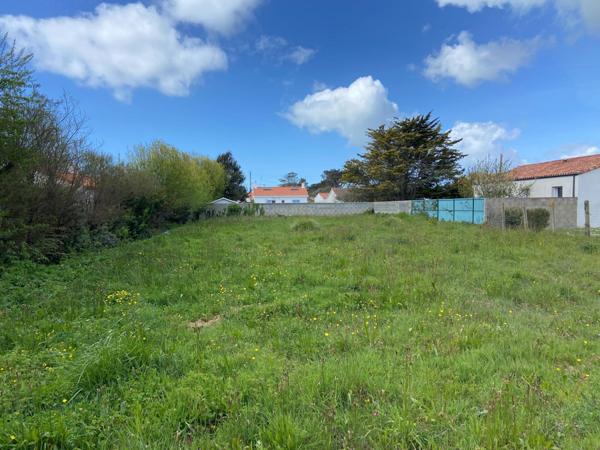 Terrain à SAINT-HILAIRE-DE-RIEZ, 85270 - 404m²