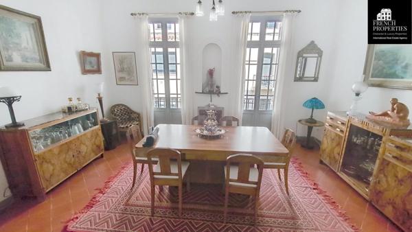 Appartement bourgeois - 108m² habitable -  Deuxième étage - Parfait état - Centre ville de Perpignan