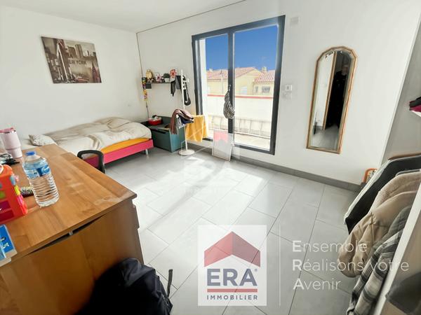 Maison contemporaine 6 pièces à vendre à Elne avec vue sur les Albères