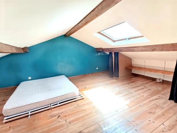 MAISON DE VILLE AVIGNON 3 PIECES, COURS ET TERRASSE