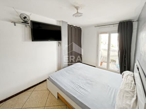 Appartement T3 avec cave et vue dégagée - Dernier étage - Marseille 3eme