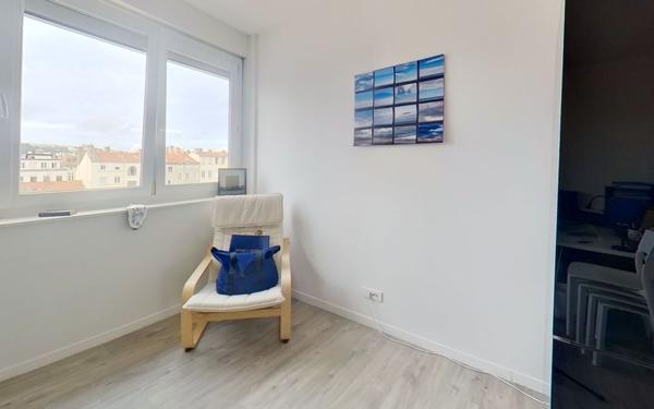 Appartement à vendre    3 pièces • 83,60 m2 Lyon 6