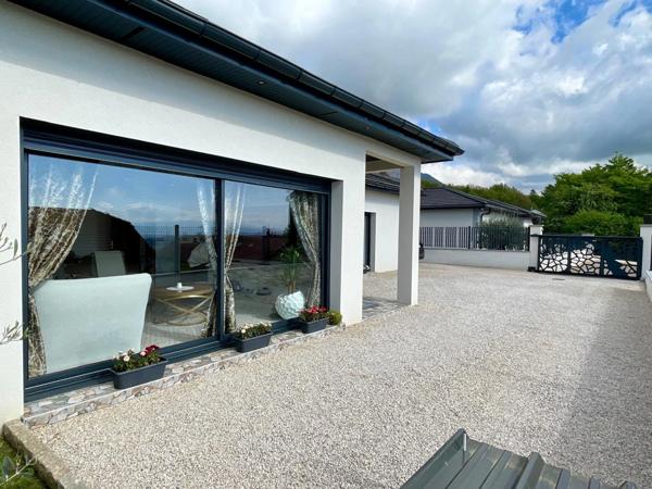 Maison à vendre 5 pièces SAINT JEAN DE GONVILLE (01) un mariage réussi entre prestations de qualité et vie de plain-pied !