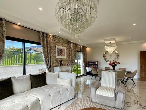 Maison à vendre 5 pièces SAINT JEAN DE GONVILLE (01) un mariage réussi entre prestations de qualité et vie de plain-pied !