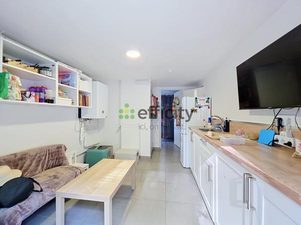 Maison
         6 pièces
        - 83 m² Exclusivité 269 900 € *