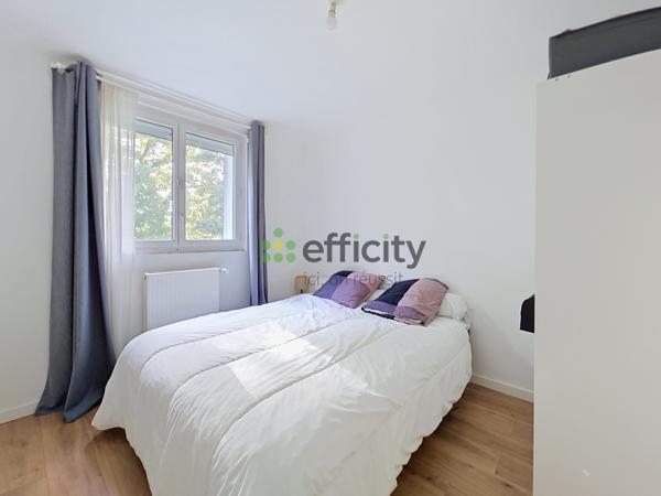 Maison
         6 pièces
        - 83 m² Exclusivité 269 900 € *
