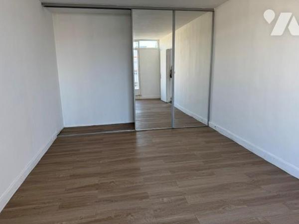COLOMBES CENTRE - 2 PIECES. DERNIER ETAGE. 58 M²