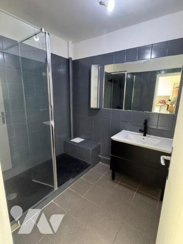 COLOMBES CENTRE - 2 PIECES. DERNIER ETAGE. 58 M²