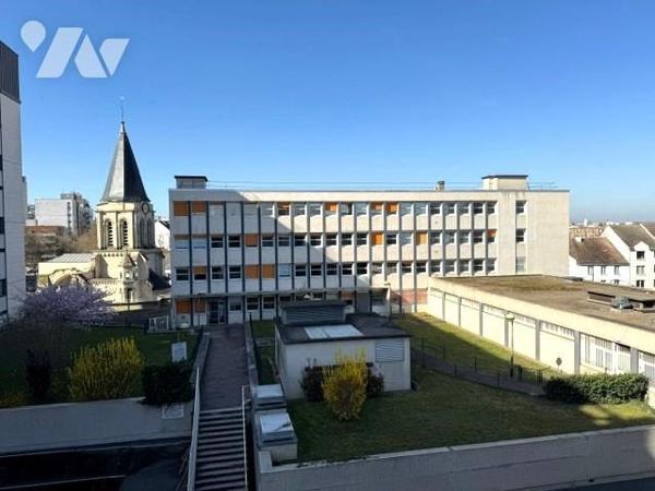 COLOMBES CENTRE - 2 PIECES. DERNIER ETAGE. 58 M²