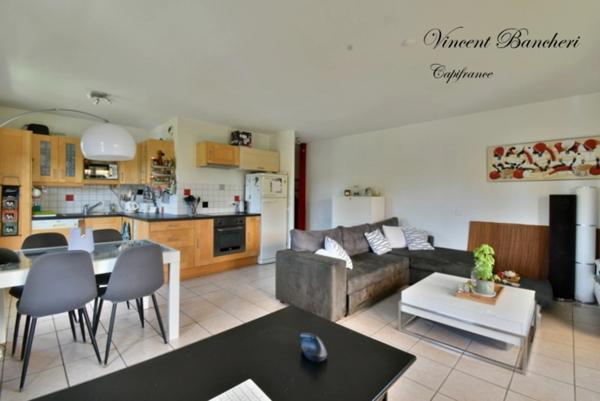 Appartement à vendre 4 pièces GAILLARD (74) avec garage, cave et balcon d’angle