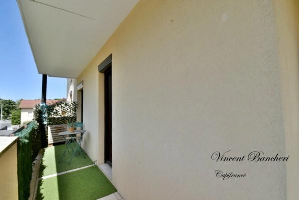 Appartement à vendre 4 pièces GAILLARD (74) avec garage, cave et balcon d’angle