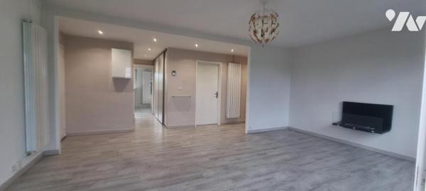 APPARTEMENT T4 DE 84 M² AVEC DEUX BALCONS ET GARAGE
