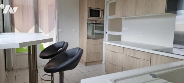 APPARTEMENT T4 DE 84 M² AVEC DEUX BALCONS ET GARAGE