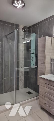 APPARTEMENT T4 DE 84 M² AVEC DEUX BALCONS ET GARAGE