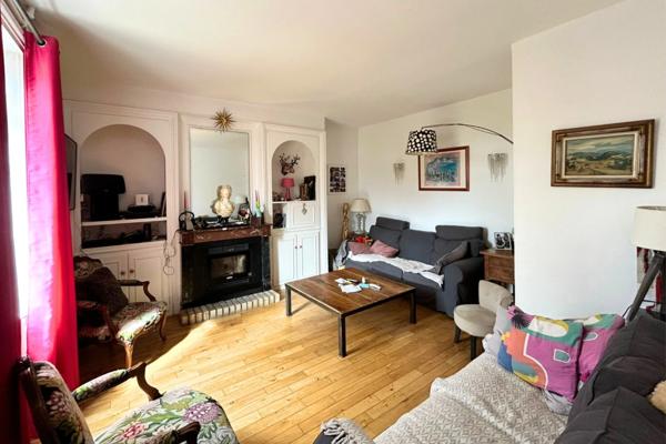 Gleize (69400) Maison en pierres dorées 12 pièces - Grange - Piscine - Jardin - Climatisation