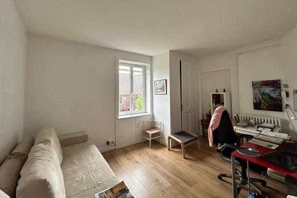 Gleize (69400) Maison en pierres dorées 12 pièces - Grange - Piscine - Jardin - Climatisation