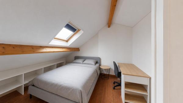 Maison 5 pièces 4 chambres 180 000