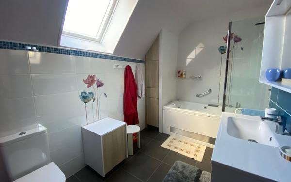 Maison à vendre    6 pièces •  Valframbert