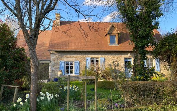 Maison à vendre    6 pièces •  Valframbert