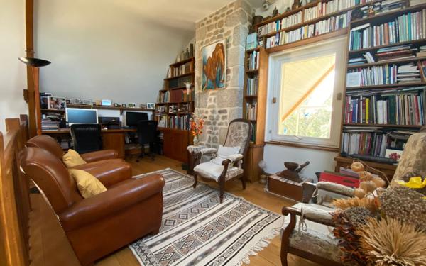 Maison à vendre    6 pièces •  Valframbert