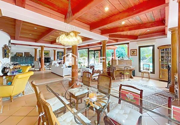 Un havre de paix en lisière de forêt avec prestation haut de gamme