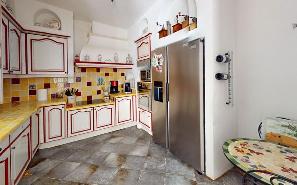 Maison à vendre    4 pièces • 139,81 m2 Opio