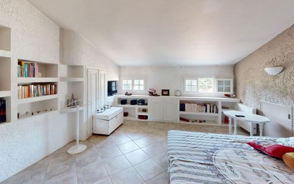 Maison à vendre    4 pièces • 139,81 m2 Opio