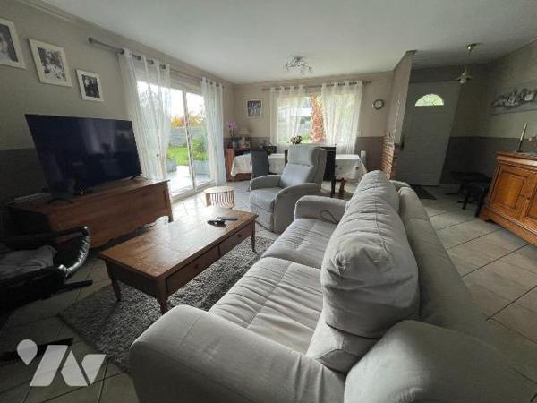 Maison à Vendre à Paimpol (22500) en Côtes-d'Armor (22)

Nous vous proposons cette maison ent...