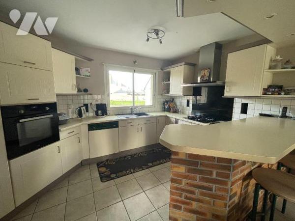 Maison à Vendre à Paimpol (22500) en Côtes-d'Armor (22)

Nous vous proposons cette maison ent...