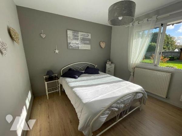 Maison à Vendre à Paimpol (22500) en Côtes-d'Armor (22)

Nous vous proposons cette maison ent...