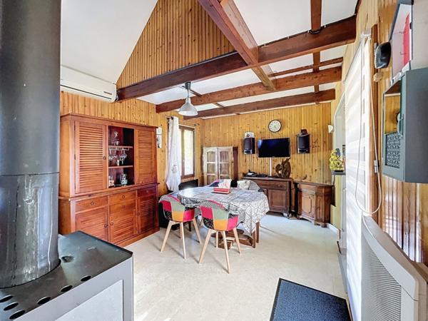 Maison style Chalet 40m2 sur 2196m2 de terrain à Boismorand (45290)