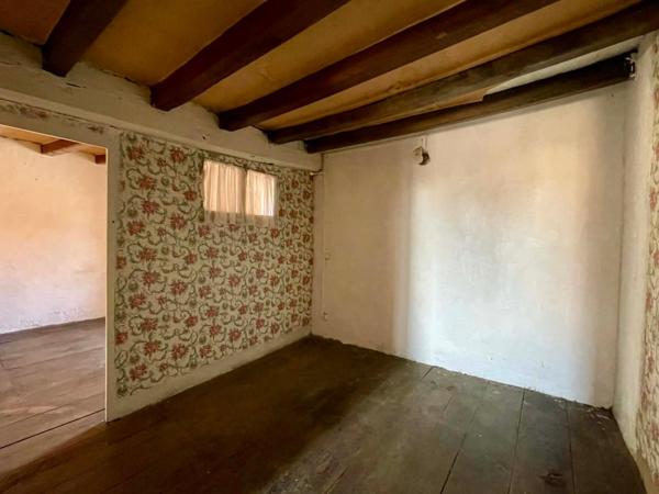 Ensemble immobilier de deux maisons et une maisonette