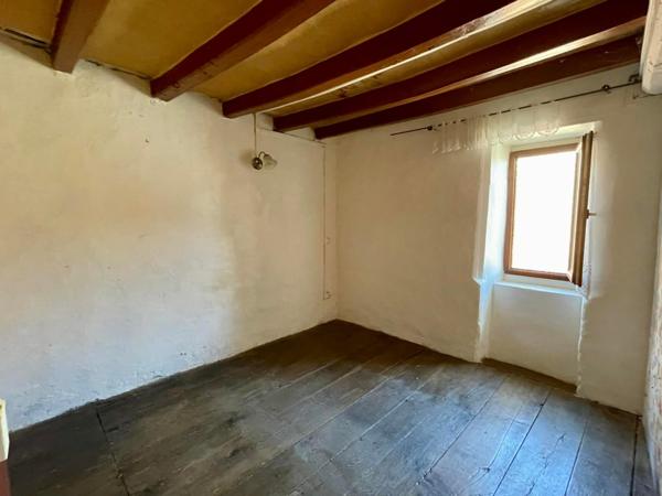 Ensemble immobilier de deux maisons et une maisonette