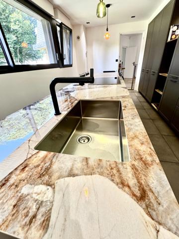 Dpt Finistère (29), à vendre Brest Sectueur St Renan Maison T8 de 311 m² - Terrain de 2485 m²