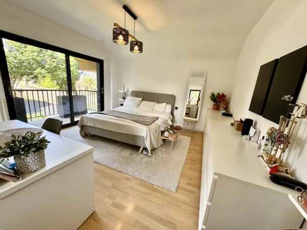 Dpt Finistère (29), à vendre Brest Sectueur St Renan Maison T8 de 311 m² - Terrain de 2485 m²