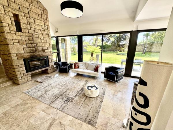 Dpt Finistère (29), à vendre Brest Sectueur St Renan Maison T8 de 311 m² - Terrain de 2485 m²