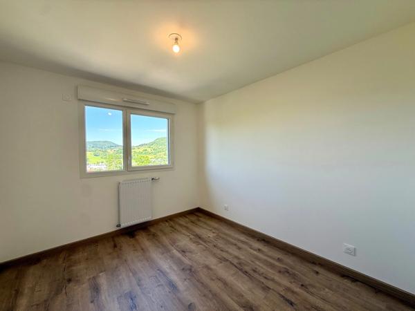 À vendre – Appartement T4 de 82,90 m² au 3ᵉ étage à Reignier-Ésery (74)