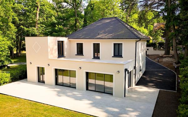 Maison à vendre    5 pièces • 180 m2 Saint-Fargeau-Ponthierry